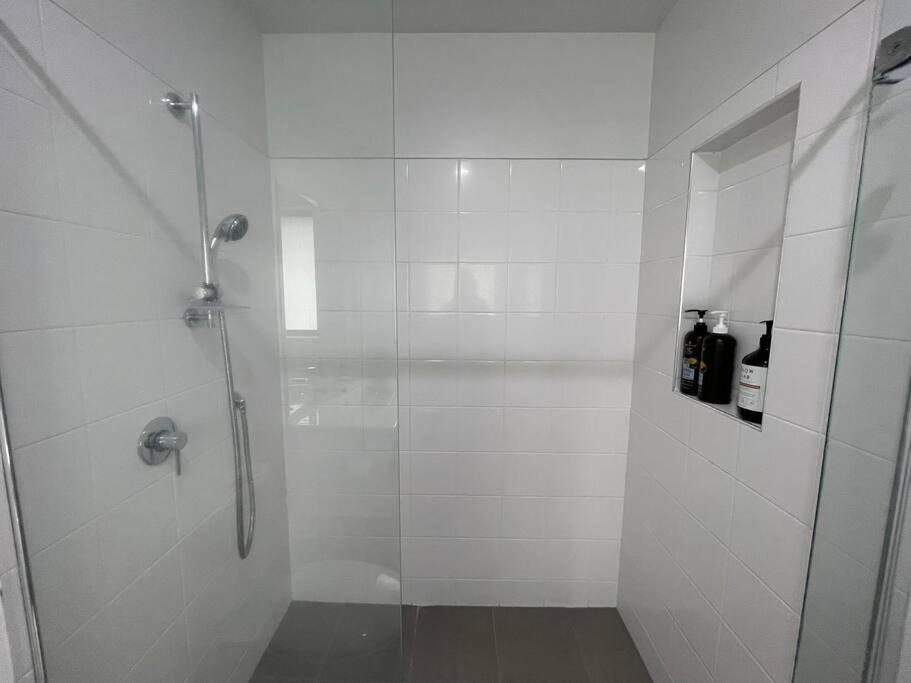 Spacious 4 Bed Family Home Christchurch Eksteriør bilde